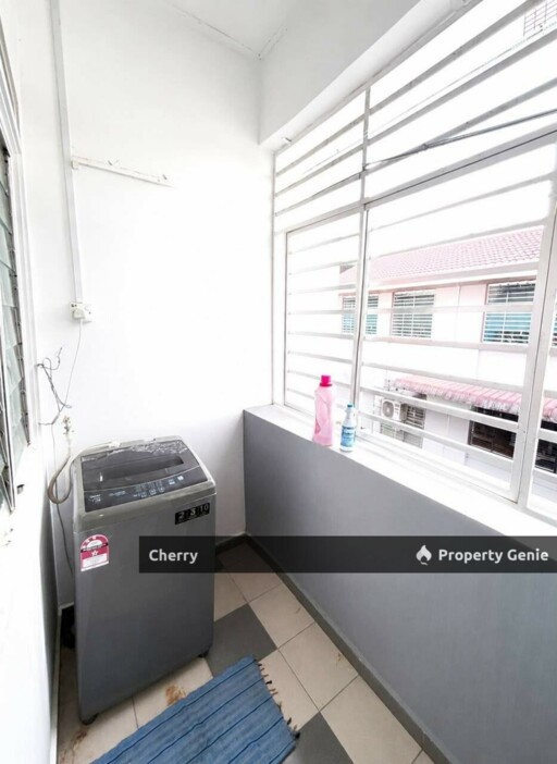 FOR SALE🌟 Taman Bukit Indah 2  🏡 Bukit Indah Flat Remarks : 👉🏻 Tenanted Rental RM1000，tenancy Agreement Ends in Early October. 👉🏻 Mot Done Selling Price : RM250k