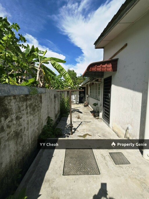 Gunung Rapat, Ipoh 2-storey Bungalow For Sale Taman Maju Rapat