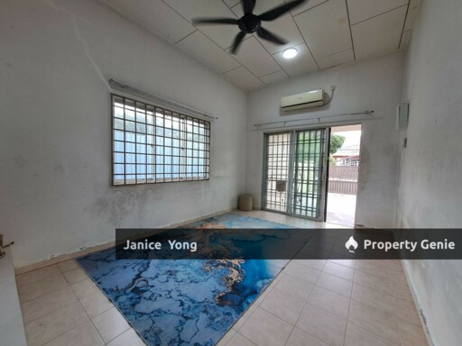 Flora Heights Pasir Gudang End Lot Terrace House