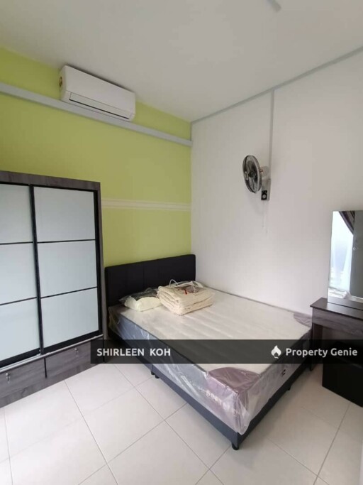 Female Room for Rent at Suriamas Suites Condominium @ Larkin JB Town