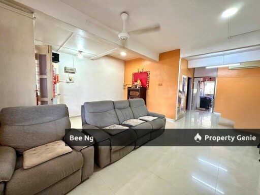 Taman Universiti / Jalan Kebangsaan / 2 Storey Terrace