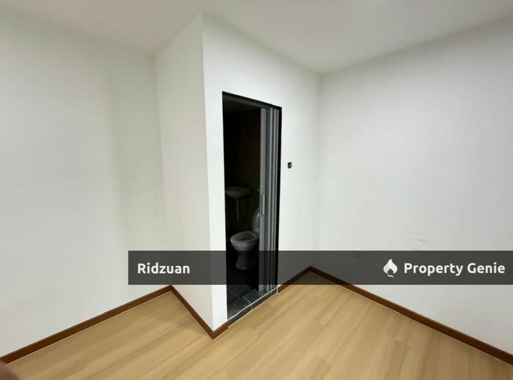 Double Storey Low Cost, Taman Desa Jaya,Johor Bahru