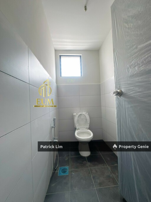Ayer Molek / Molek Residence@Double-Storey Shop Lot For Rent