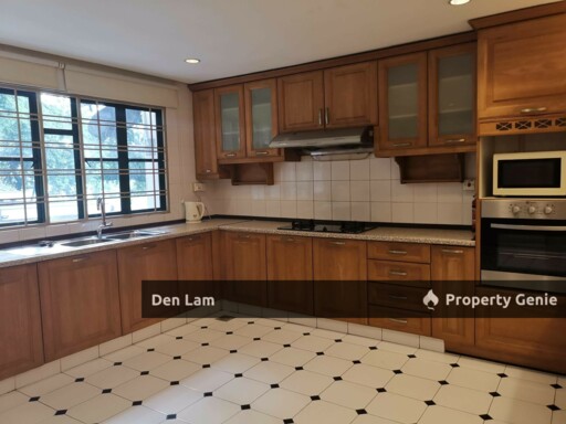 dato keramat KL 3 sty link house for sale !!