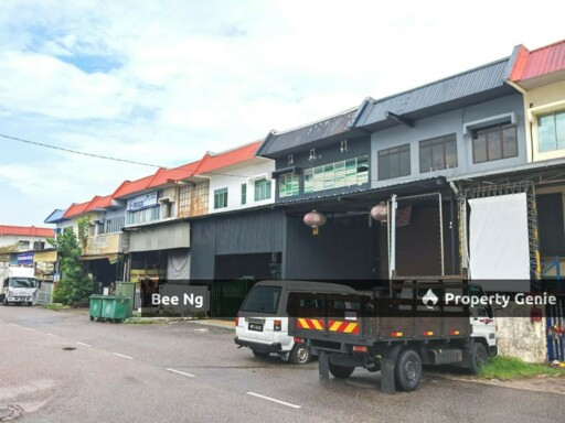 Kawasan Perindustrian Tanah Tampoi ( Jalan Kempas ) 1.5 Storey Terrace Factory