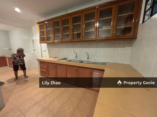 Semi Detached Landed House, 4Bed 3Bath Furnished, Spacious, Big Land, Taman BDC, Kolombong, Kota Kinabalu.