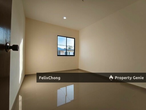 Simpang Renggam 2 Sty Low Cost,Jalan Berlian,Johor Bahru,Renovated