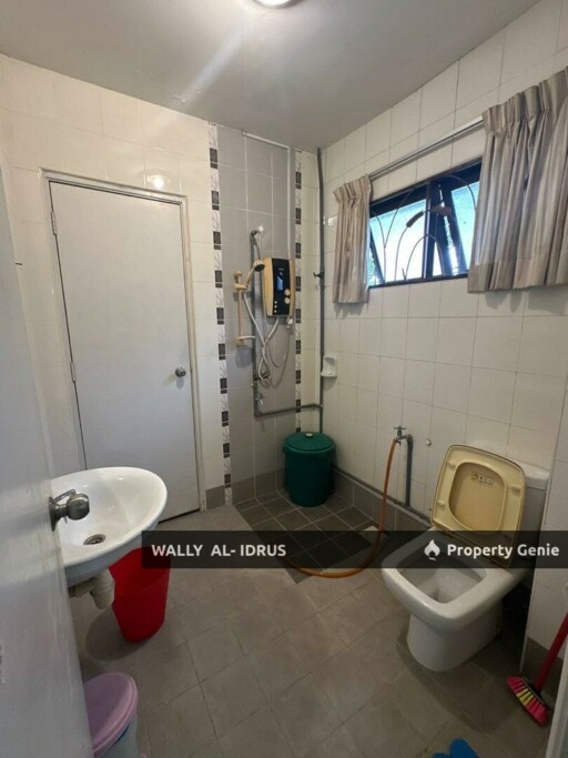 Semi D Renovated with Extra Large Land @ Section 7 Shah Alam