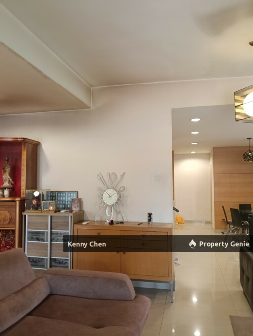 Bandar Baru Sri Petaling Corner Unit Link House