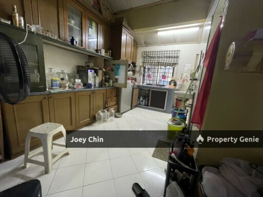 1.5-Storey Freehold Home@Taman Bukit Jaya Ulu Tiram-Fully Renovated With Extended Layout! | RM 530K Only