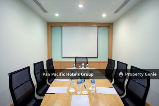 PARKROYAL Serviced Suites