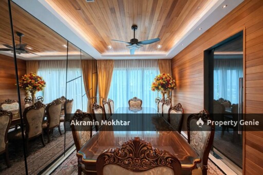 Freehold, Renovated & Partially Furnished | Double Storey Bungalow Saujana Villa, Kajang