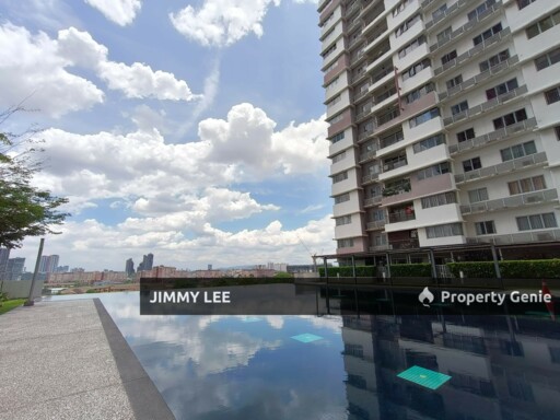 Puchong - Koi Kinrara - Corner Lot for Sale - Well Kept with Wide Open Balcony View Facing the River