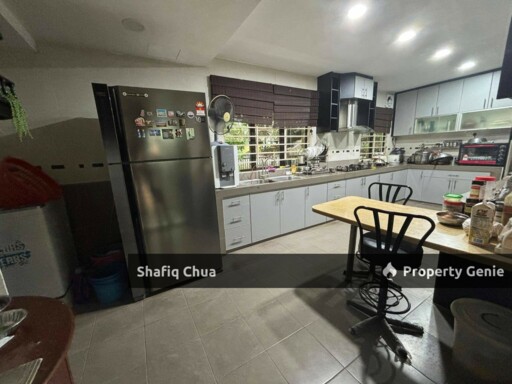 Corner Lot Double Storey with Pool Taman Tasik Prima Puchong For Rent