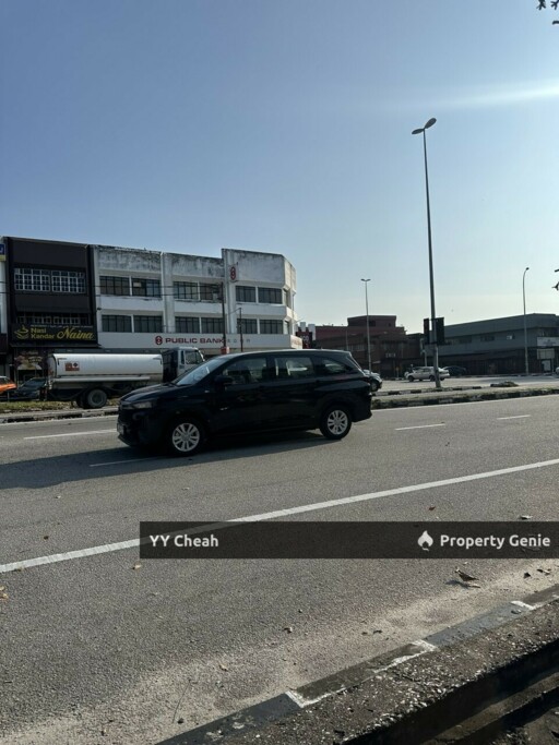 Taman Pertama, Silibin Ipoh, 3 Storey Shop Lot, Facing Main Road, with ROI