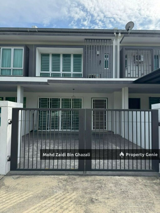 Two storey terrace serinia