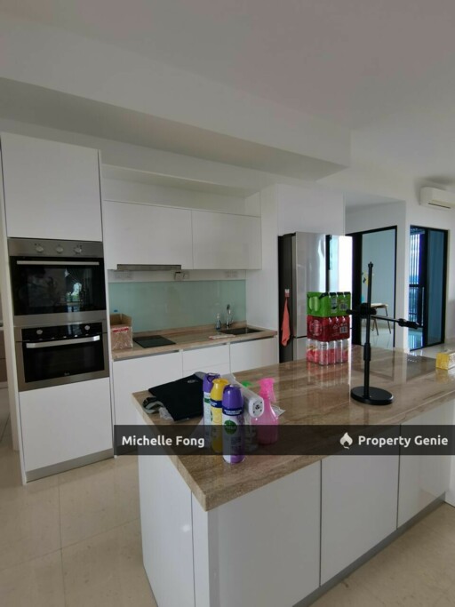 Straits View 18 Condominium @ Bukit Serena / Penthouse / Corner Lot / Seaview Unit