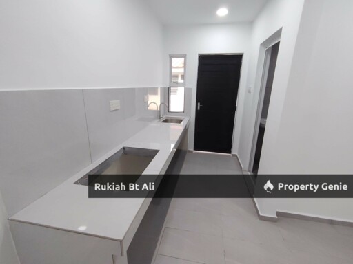 Terraced House in Melaka Tengah With 1200 sqft Size