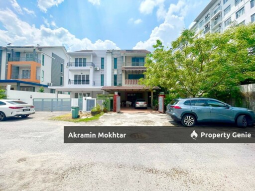 Freehold & Fully Renovated | 3 Storey Semi-D Taman Saujana Suria Kajang