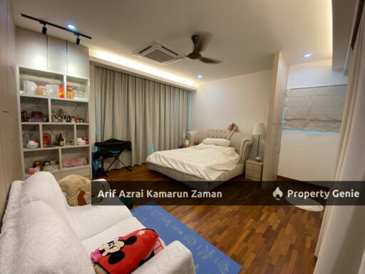[Partly Furnished] 3 Storey Semi-D Jacaranda Garden Residence, Cyberjaya | 5 Bedrooms | 6 Bathrooms | 4,554 sqft | RM8,000 Nett