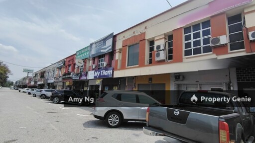 FreeHold Facing Main Road Shop lot Tasek ipoh