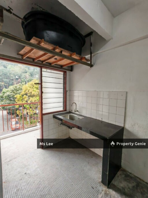 Flat Taman Bukit Mewah @ KAJANG- Blok G Tingkat 2-Ready Now