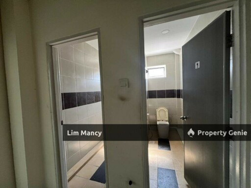 Kawasan Perindustrian Taman Johor Adjoining Semi Detached Light Industrian For Sale/For Rent