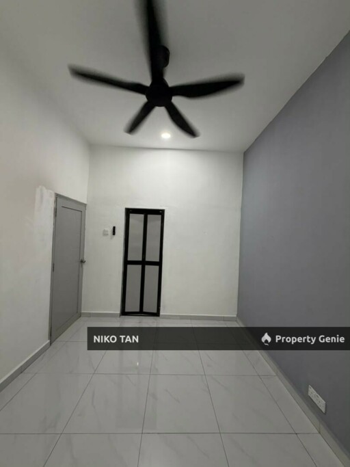 Jalan Merah 1Stry Fully Renovated Taman Pelangi