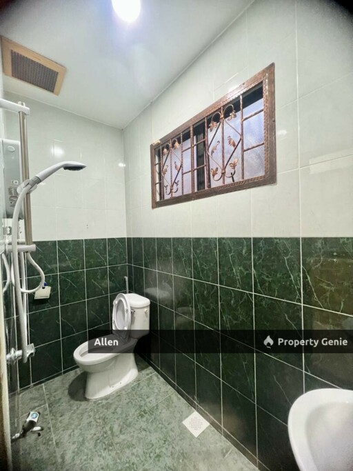 FOR RENT: Expansive Corner Terrace House Facing Park @ Taman Mutiara Rini