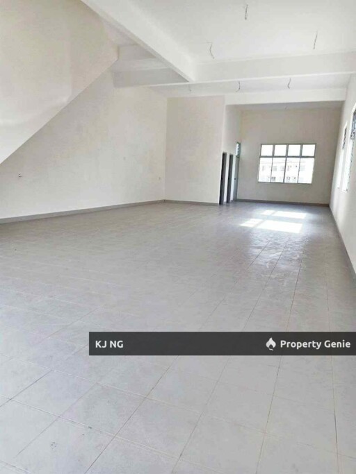 UDA UTAMA CORNER SHOP FOR SALE         K J 018 784 1188