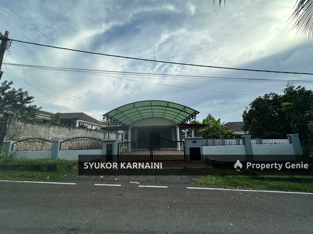 BUNGALOW BUKIT BERUNTUNG FACING OPEN