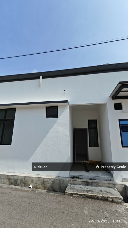 Single Storey Terrace House - Taman Mengkibol, Kluang