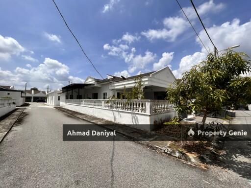Single Storey Corner Unit @ Taman Semesti Selesa Teluk Intan For Sale