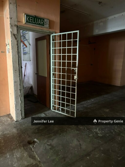 Taman Alam Jaya , Cheras, 2 Storey Shophouse  For Rent (Facing Main Road)