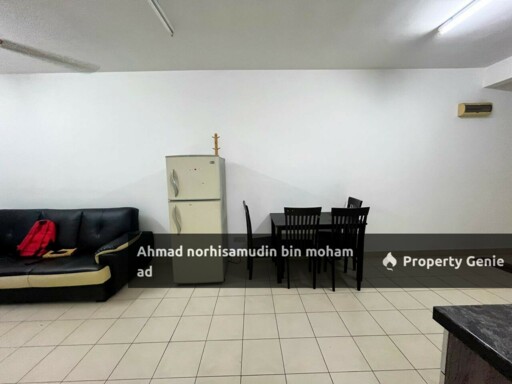 Partially Furnished Akasia Apartment at Setia Alam for RENT