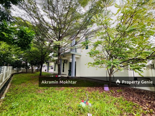 IFRERHOLD, CORNER UNIT & FULLY FIRNISHED | 3 Storey Terrace Taman Universiti, Bangi