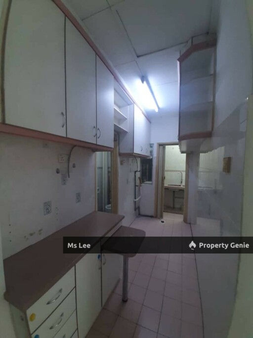 2nd Floor Shop Apartment @ Batu Caves Centerpoint, Taman Industri Bolton, Batu Caves-Ready 15/11