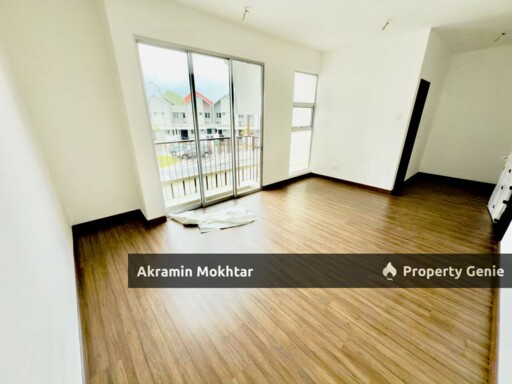 Freehold & Facing Open | 2 Storey Superlink Terrace Frischia Serene Heights, Bangi Kajang Selangor