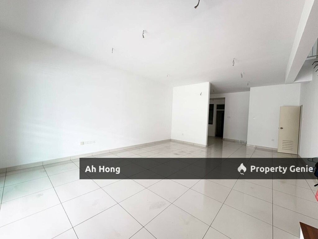 Mutiara Rini / Rini Home 7 / Double Storey / Below Market Price