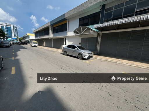 Warehouse / Showroom / Office, 6,400 sq ft Light Industrial 2-Storey Shop Lot📍Sadong Jaya, KK City Centre