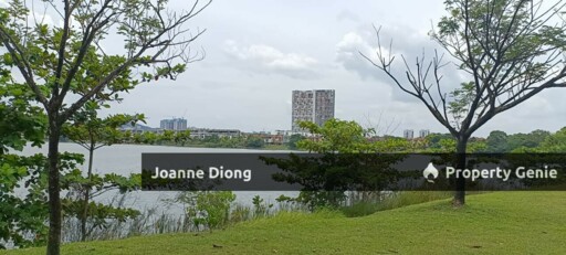 Cascadia Lake Vista Puchong