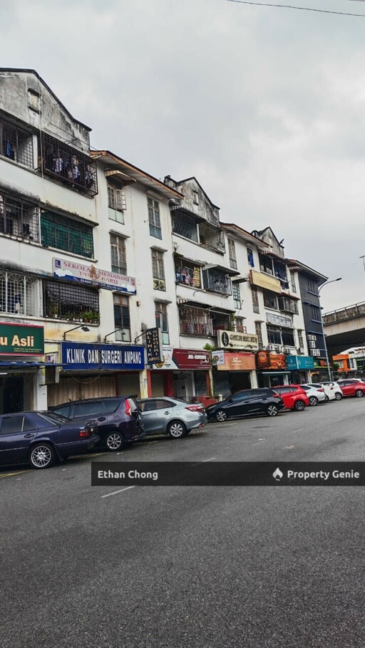 Shoplot House for Rent at Jalan Wawasan Ampang