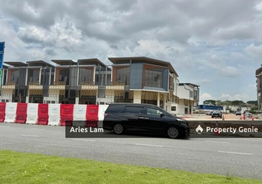 Indah Prime 2 @ Bukit Indah /Double Storey Shoplot /Hot Area