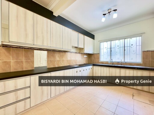 [RENOVATED & END LOT] Double Storey Taman Mawar 2, Bandar Baru Salak Tinggi, Sepang.