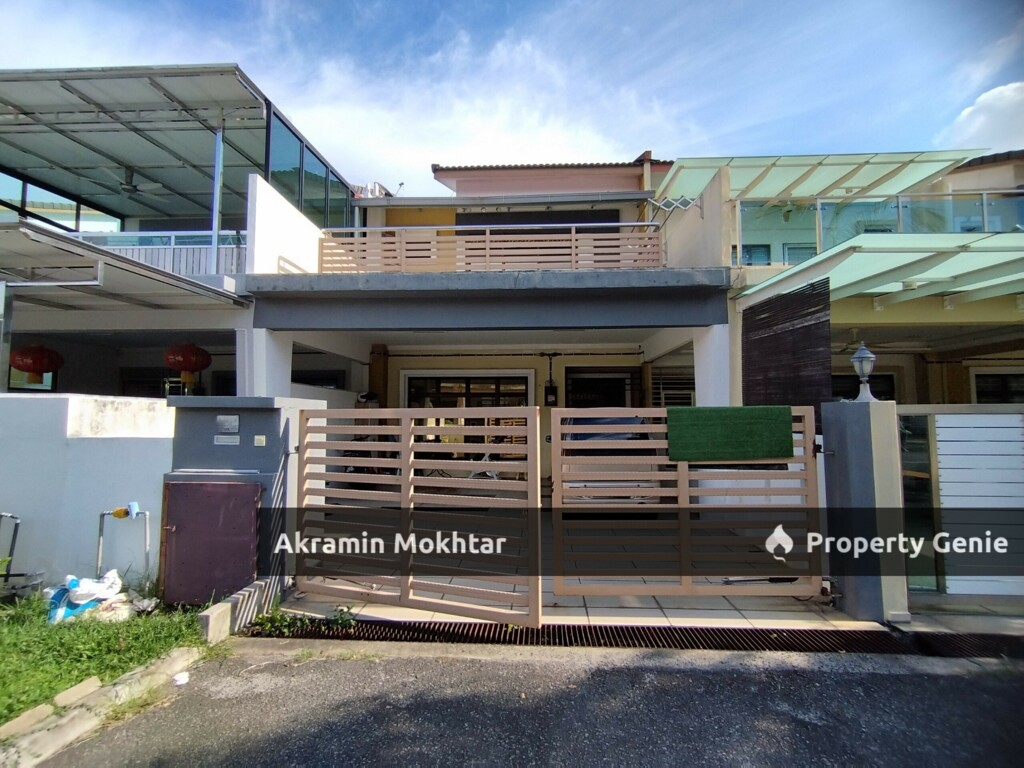 Freehold & Renovated | Double Storey Terrace Perdana College Heights @ Pajam Nilai