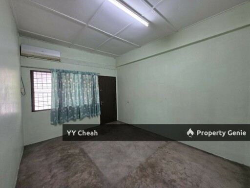 Menglembu, Ipoh Double Storey House For Sale Facing Empty Land Great Location Big Balcony