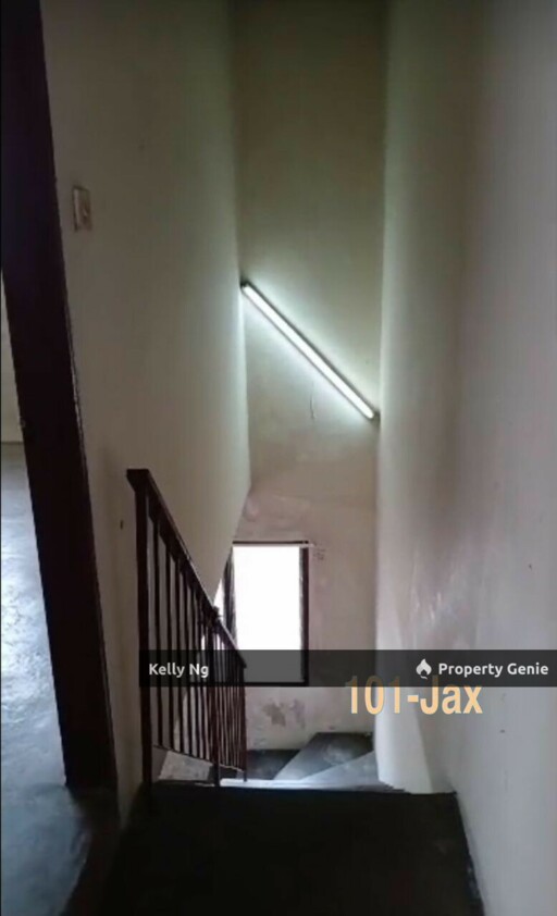 2 Sty Low Cost House At Tmn Mujur Sentosa Klang For Sale