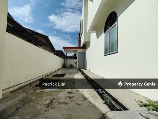 Taman Ujong Pasir 2-Storey Semi-D House