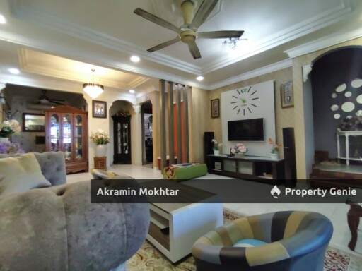 Freehold & Renovated | Double Storey Garnet Emerald Rawang