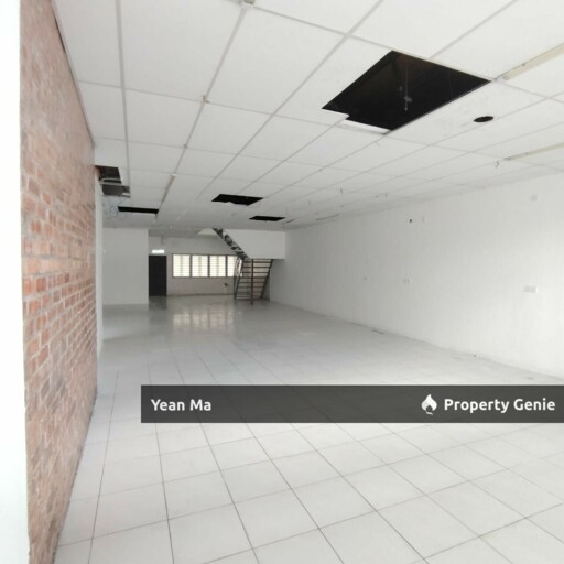 Ground Floor Shop Lot @ Pusat Komersial Anggun City Rawang